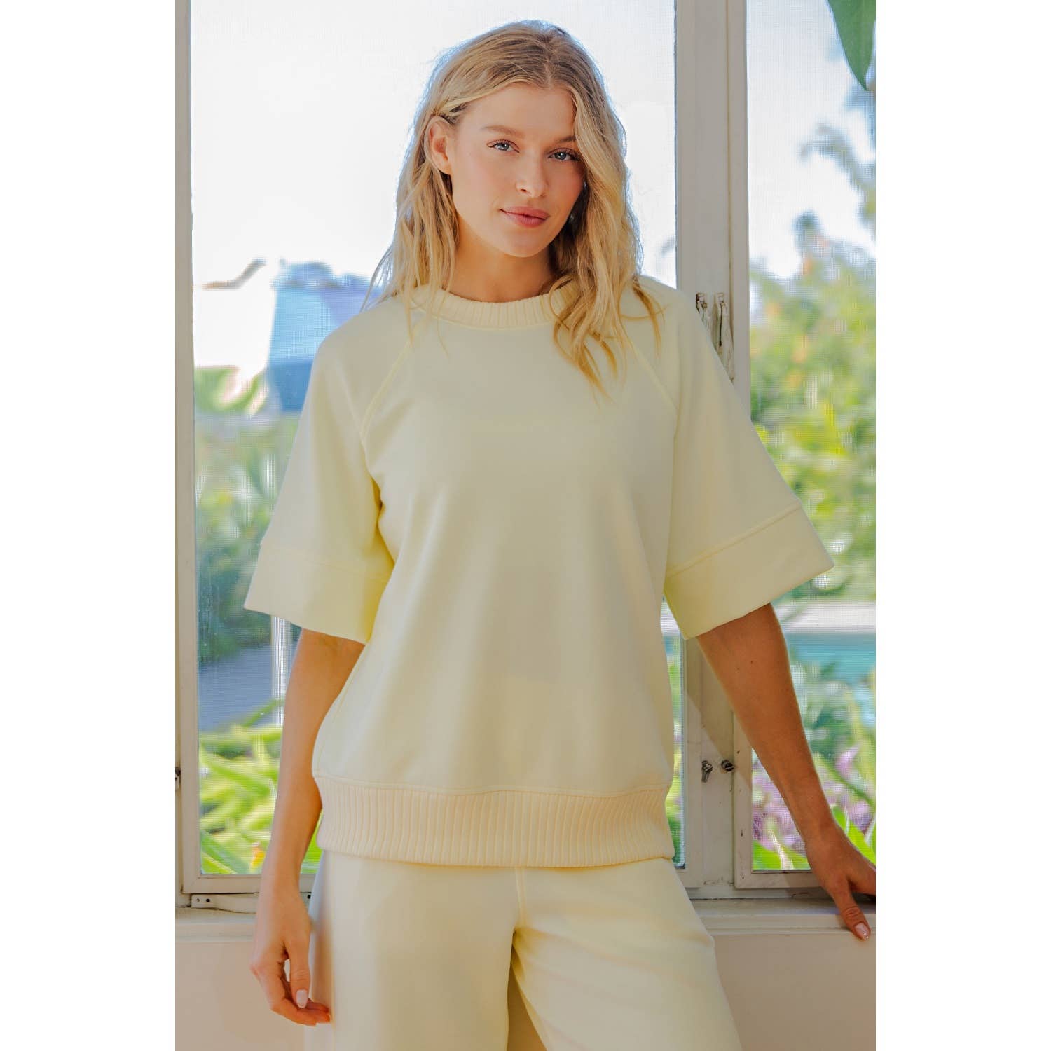 YELLOW MODAL SCUBA SHORT SLEEVE TOP