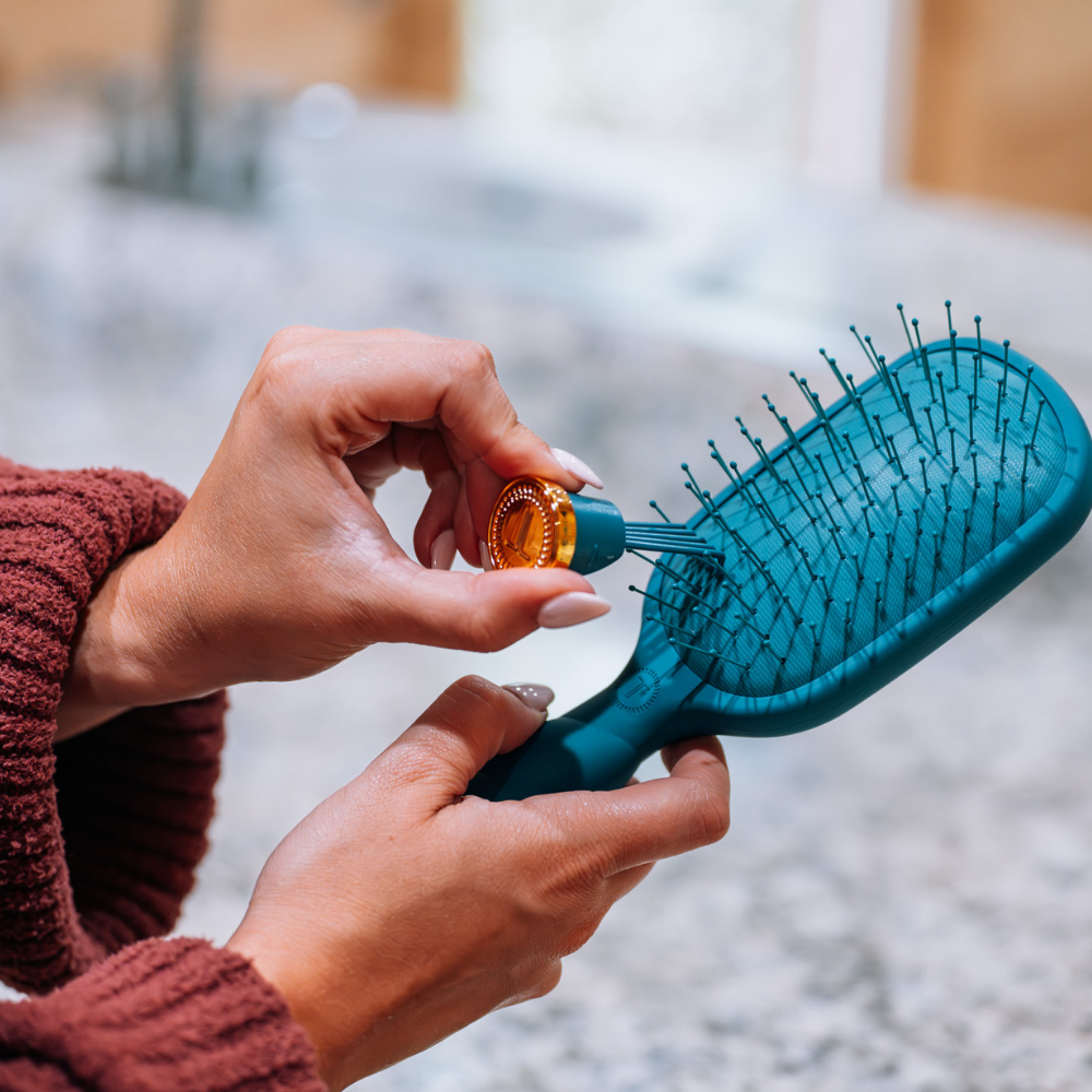 Teleties Detangler | Teal With It | Medium | Full Size Brush