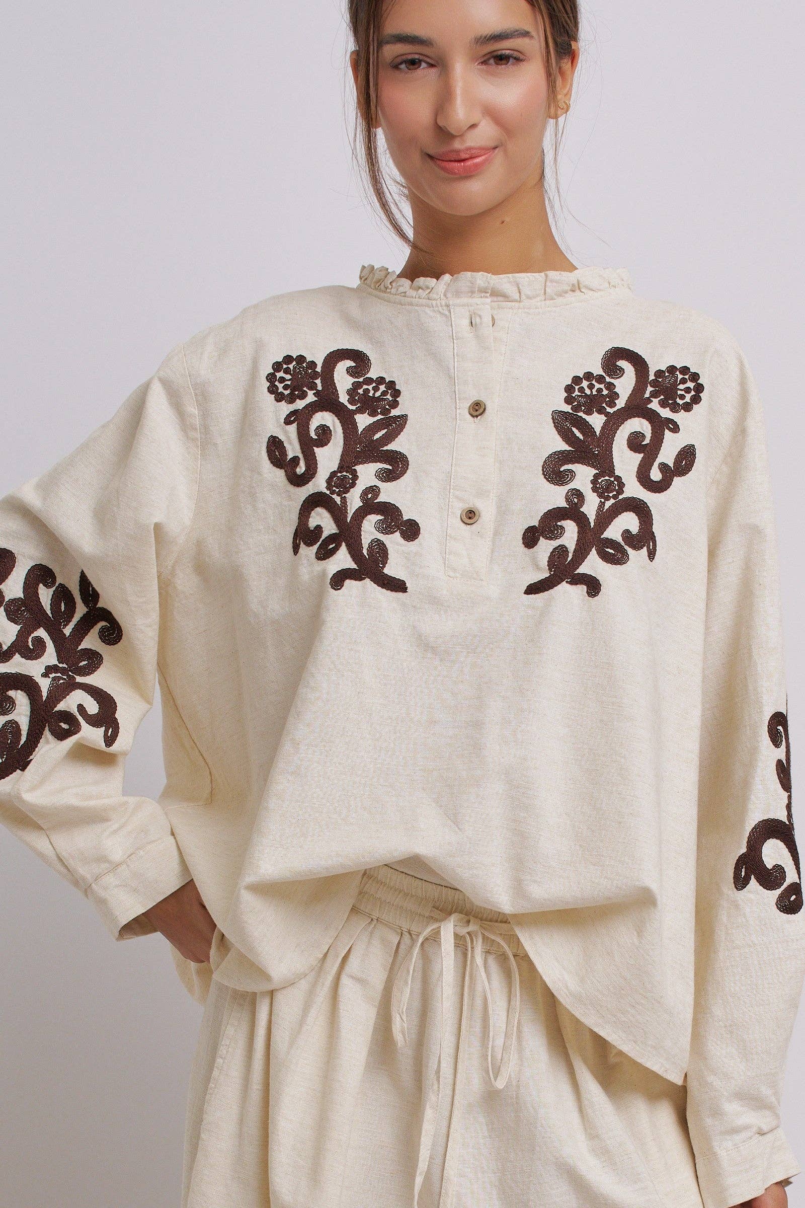Linen Blouse With Ruffle Collar