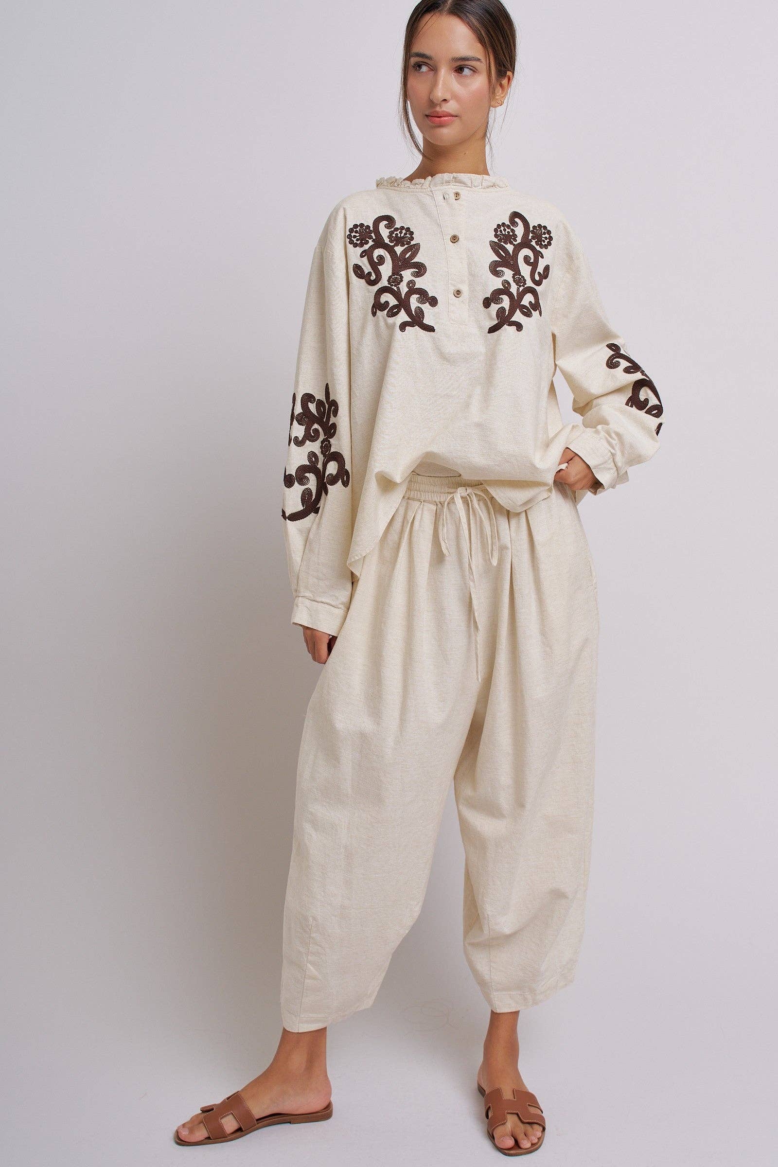 Linen Blouse With Ruffle Collar
