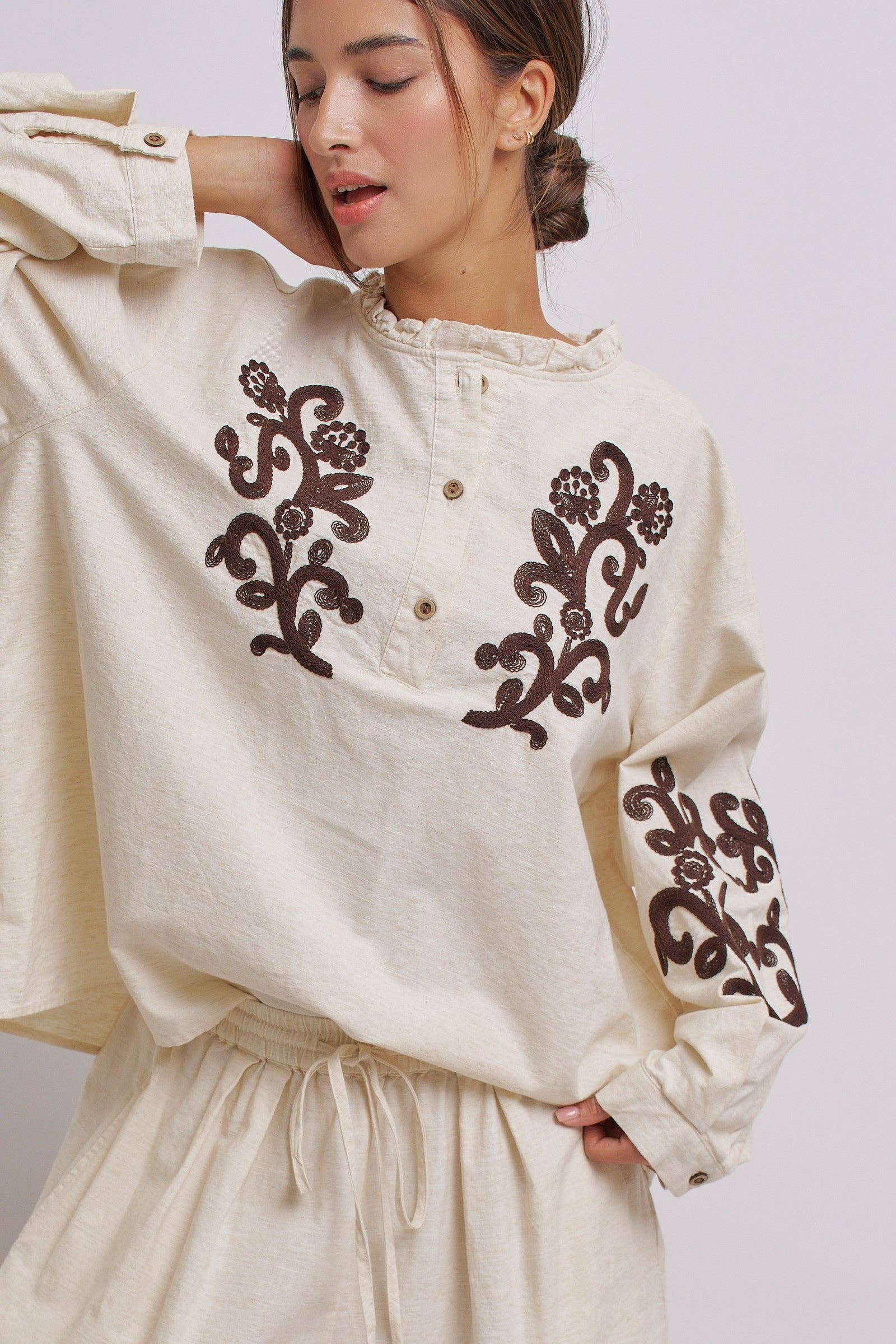 Linen Blouse With Ruffle Collar