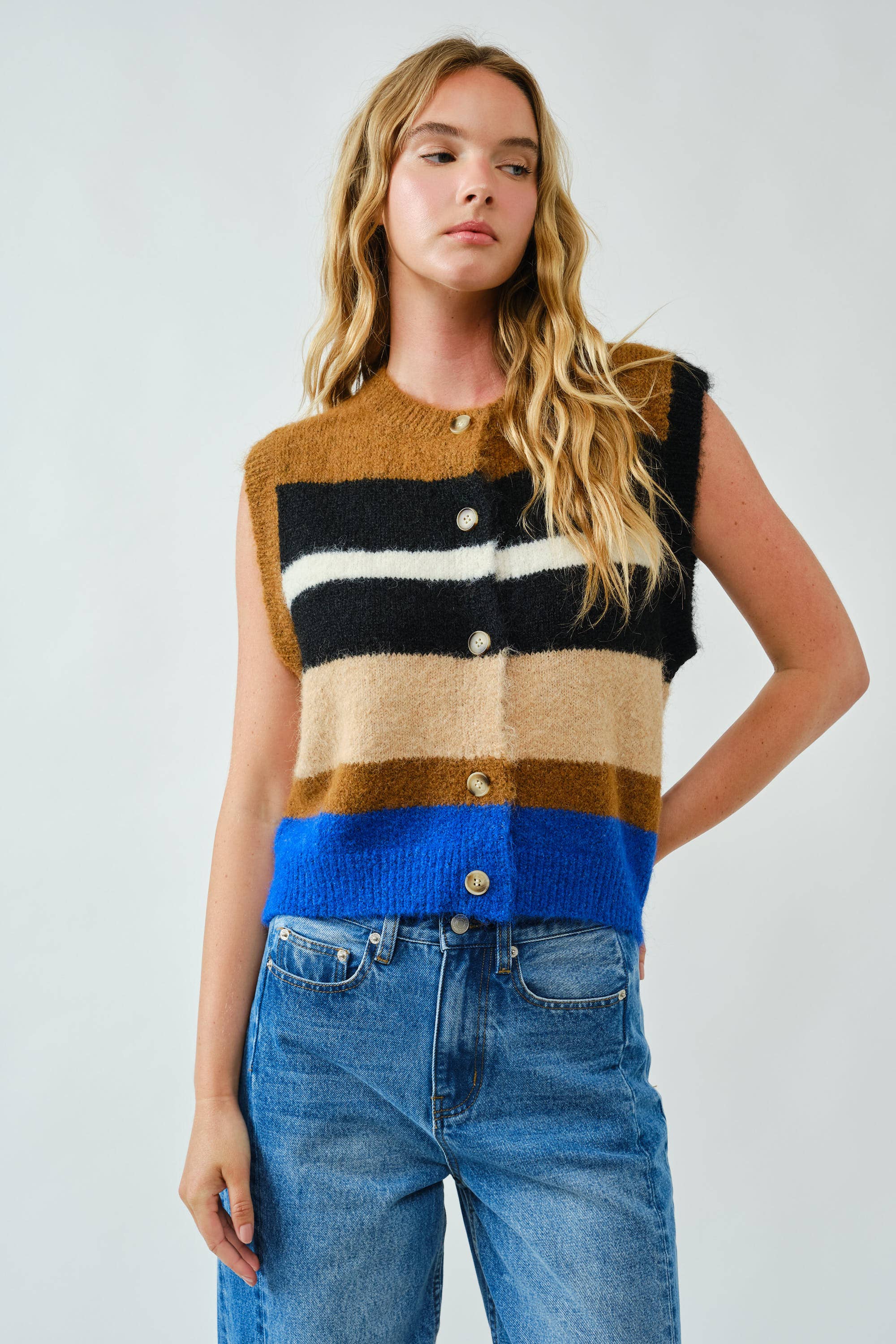 STRIPED SWEATER VEST