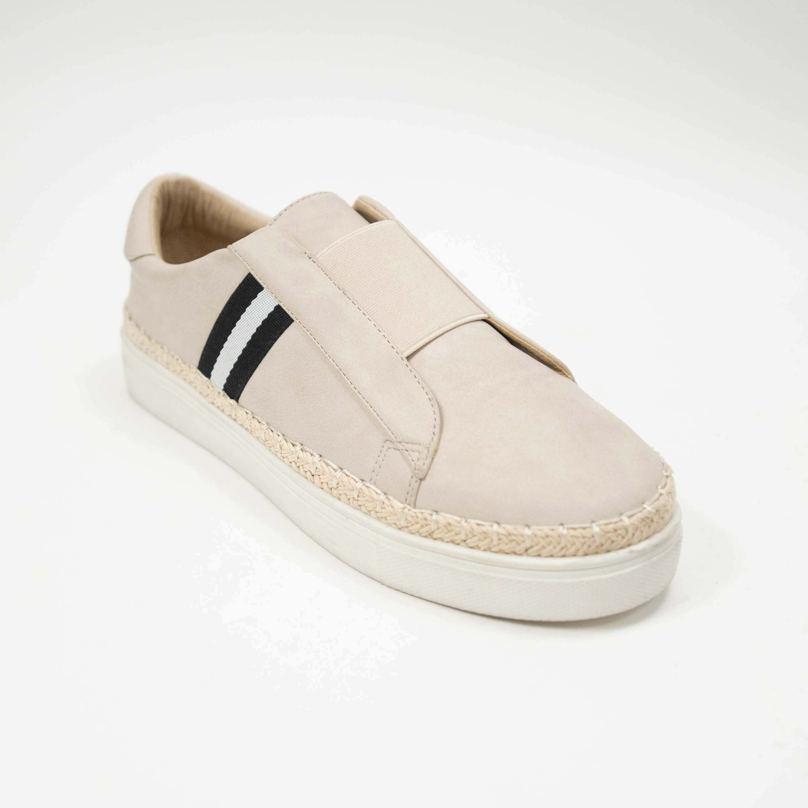 slip on sneaker