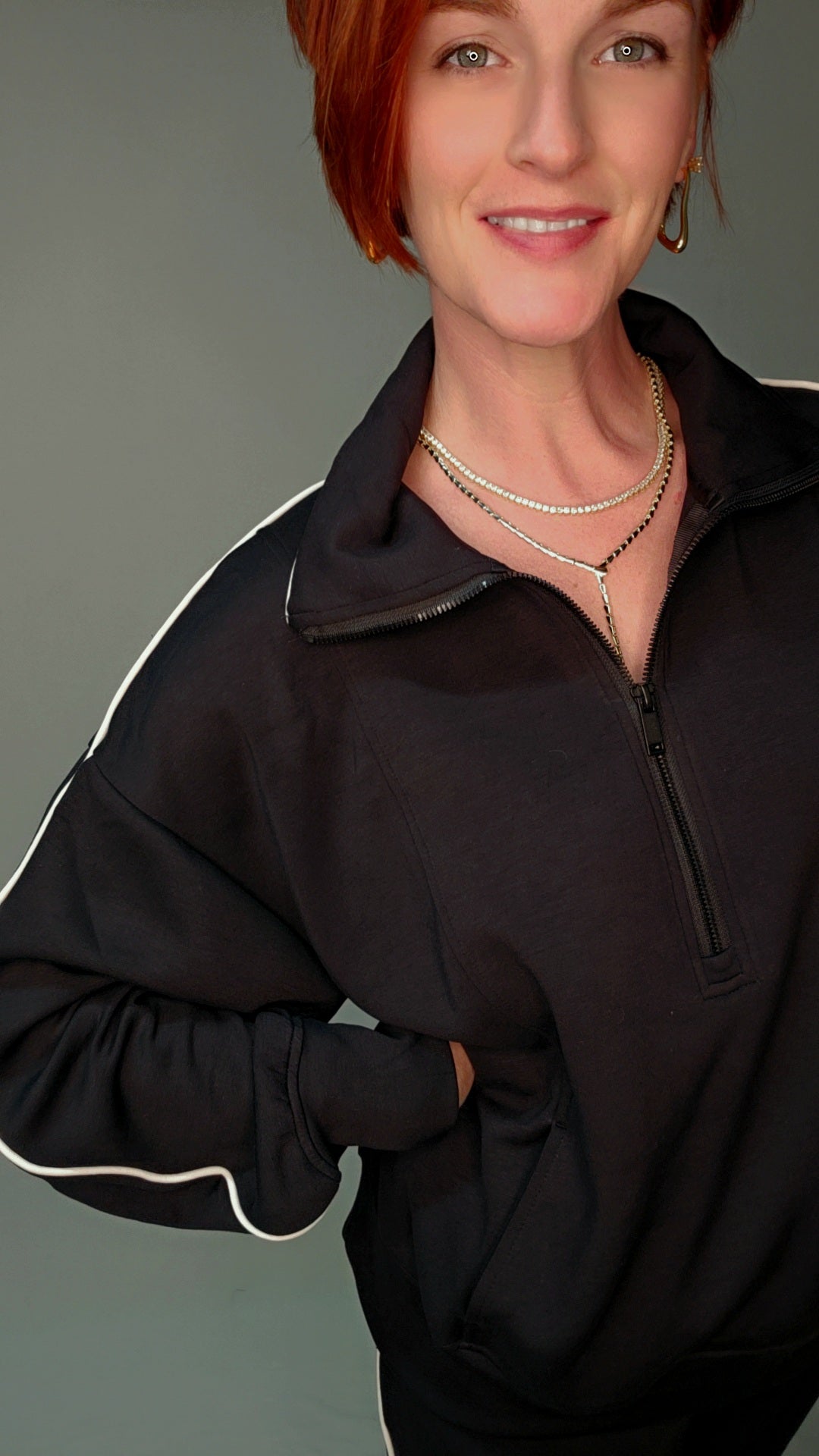 PIPING QUARTER ZIP PULLOVER