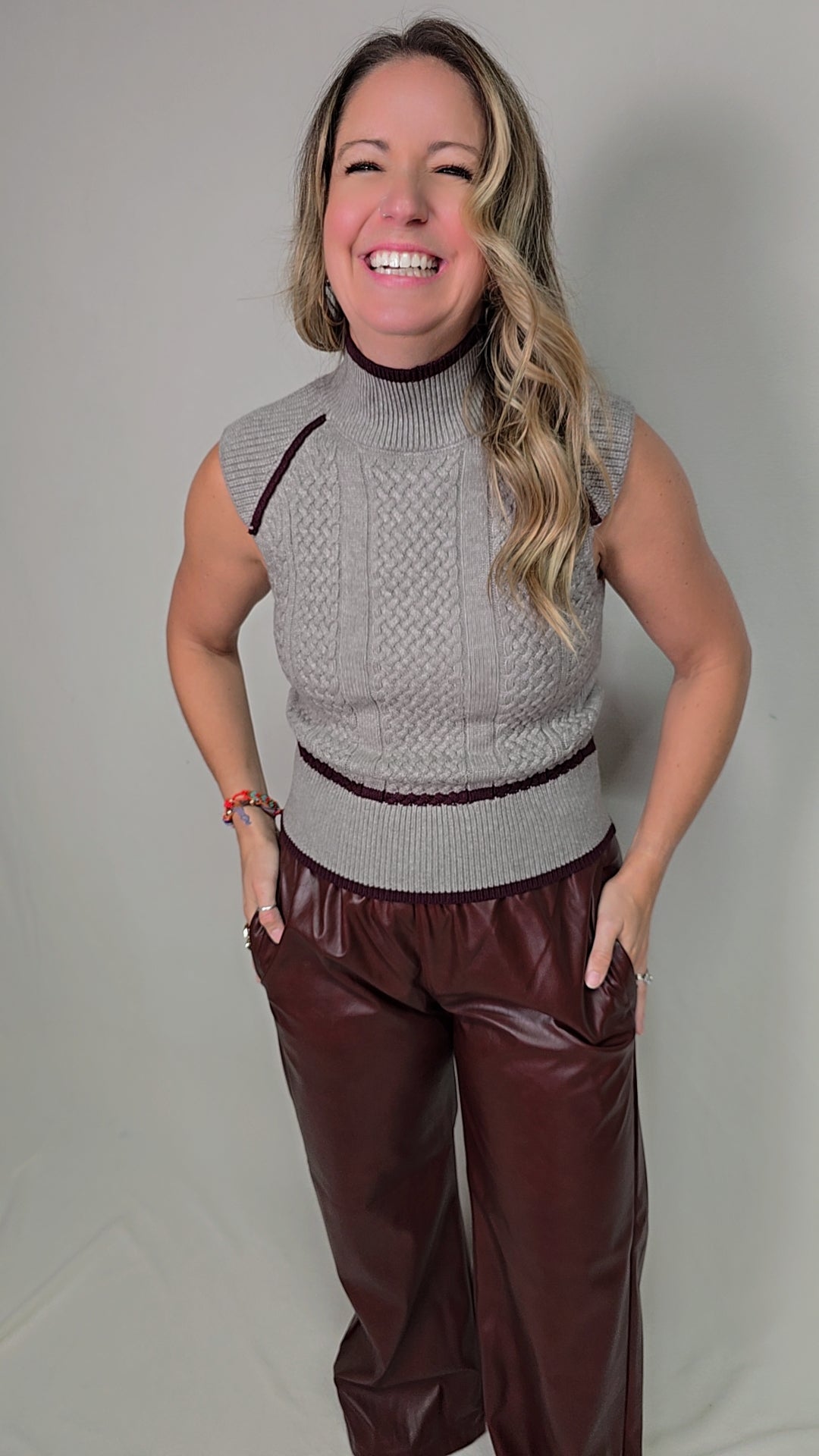 JOE TURTLENECK VEST