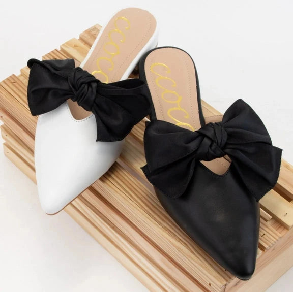 White bow detail mule shoe