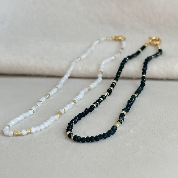 beaded black and gold toggle necklace
