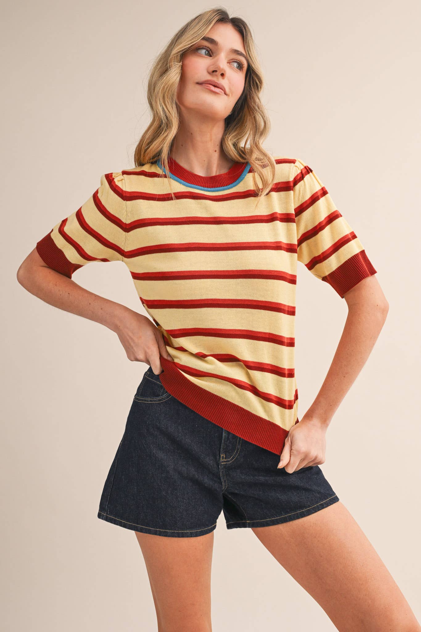 STRIPED SHORT SLEEVE SWEATER