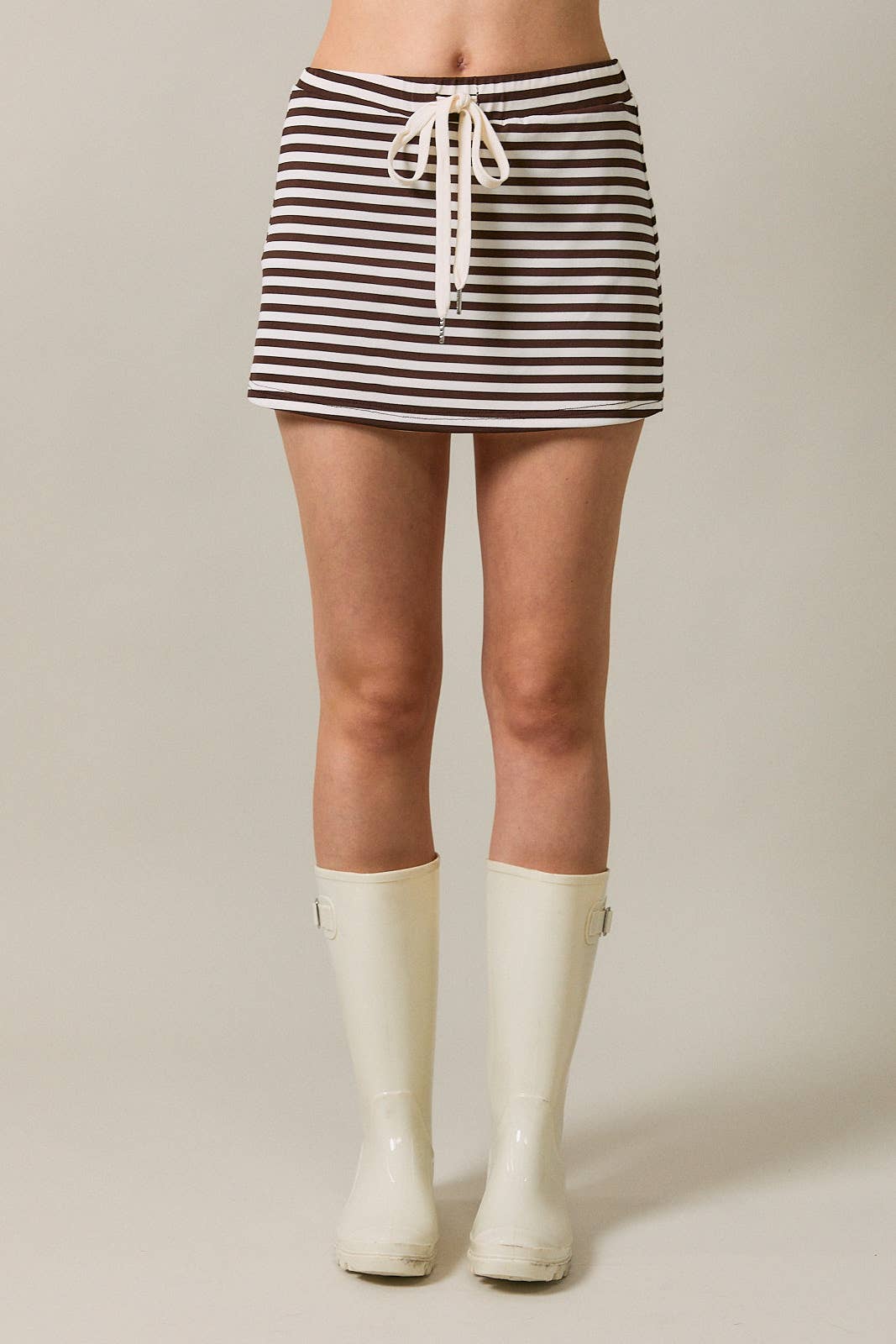 MID RISE SKORT