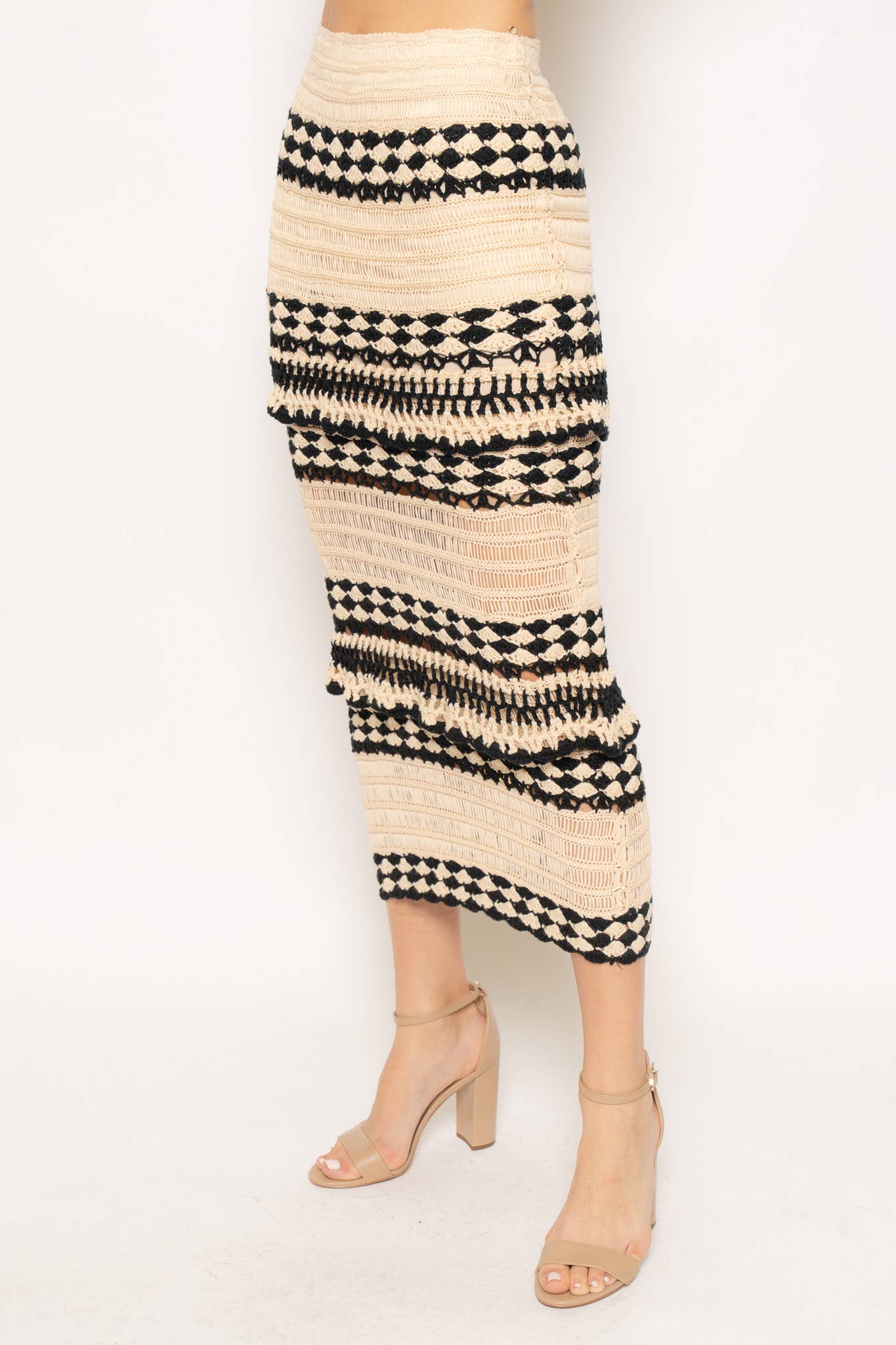 CROCHET RUFFLE MAXI SKIRT