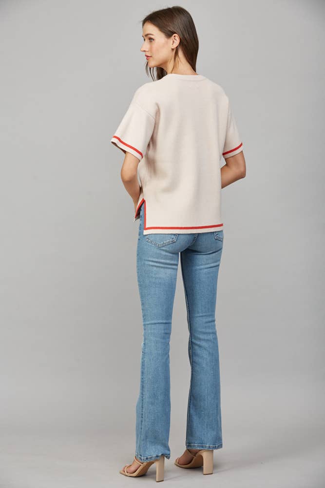 Edge Contrast Trim Sweater Tee