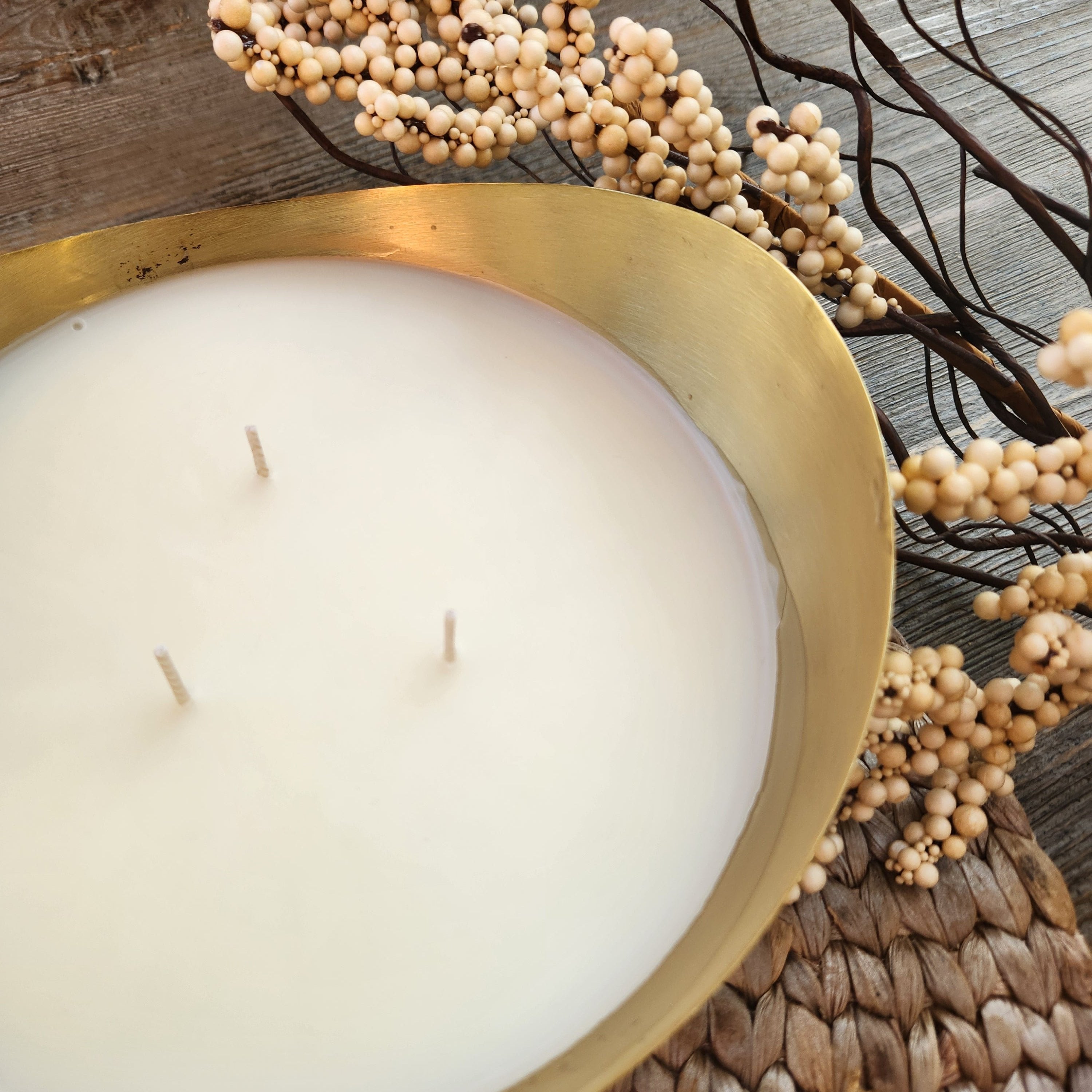 soy candle with metal container 3 wick