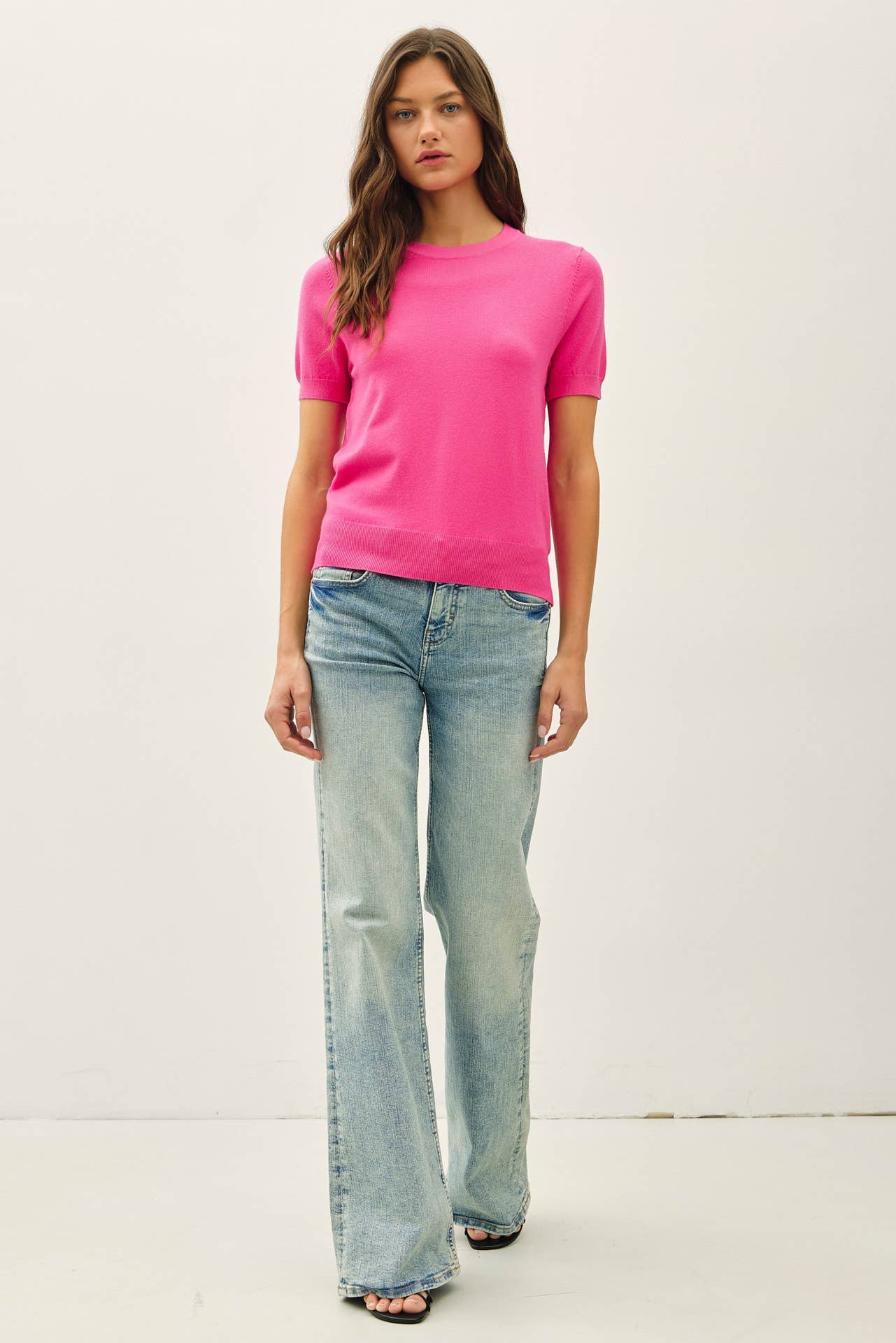 BASIC SHORT SLEEVE SWEATER TOP