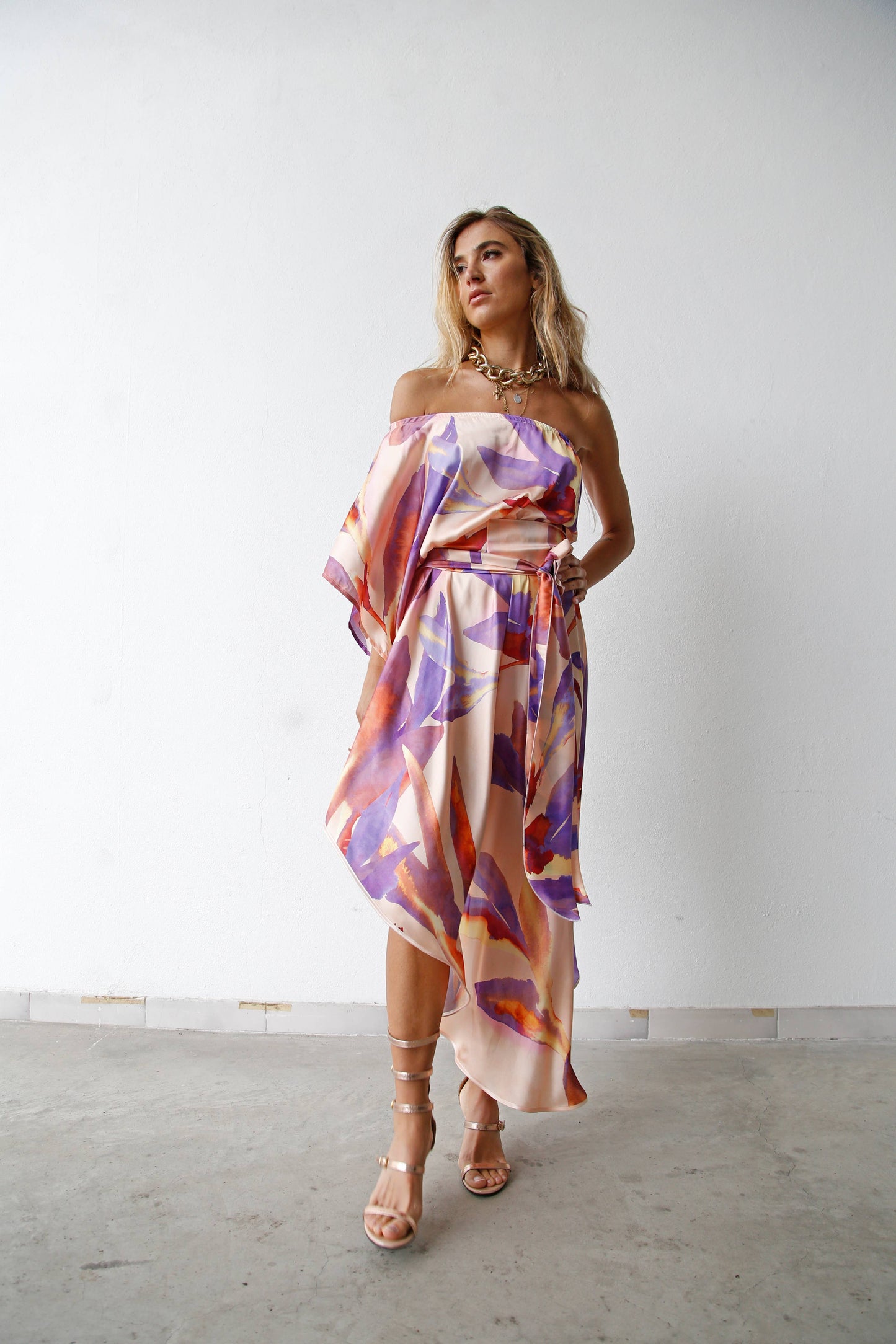 ASYMMETRIC ONE-SHOULDER DRESS WITH PURPLE LEAVES WITH BELT