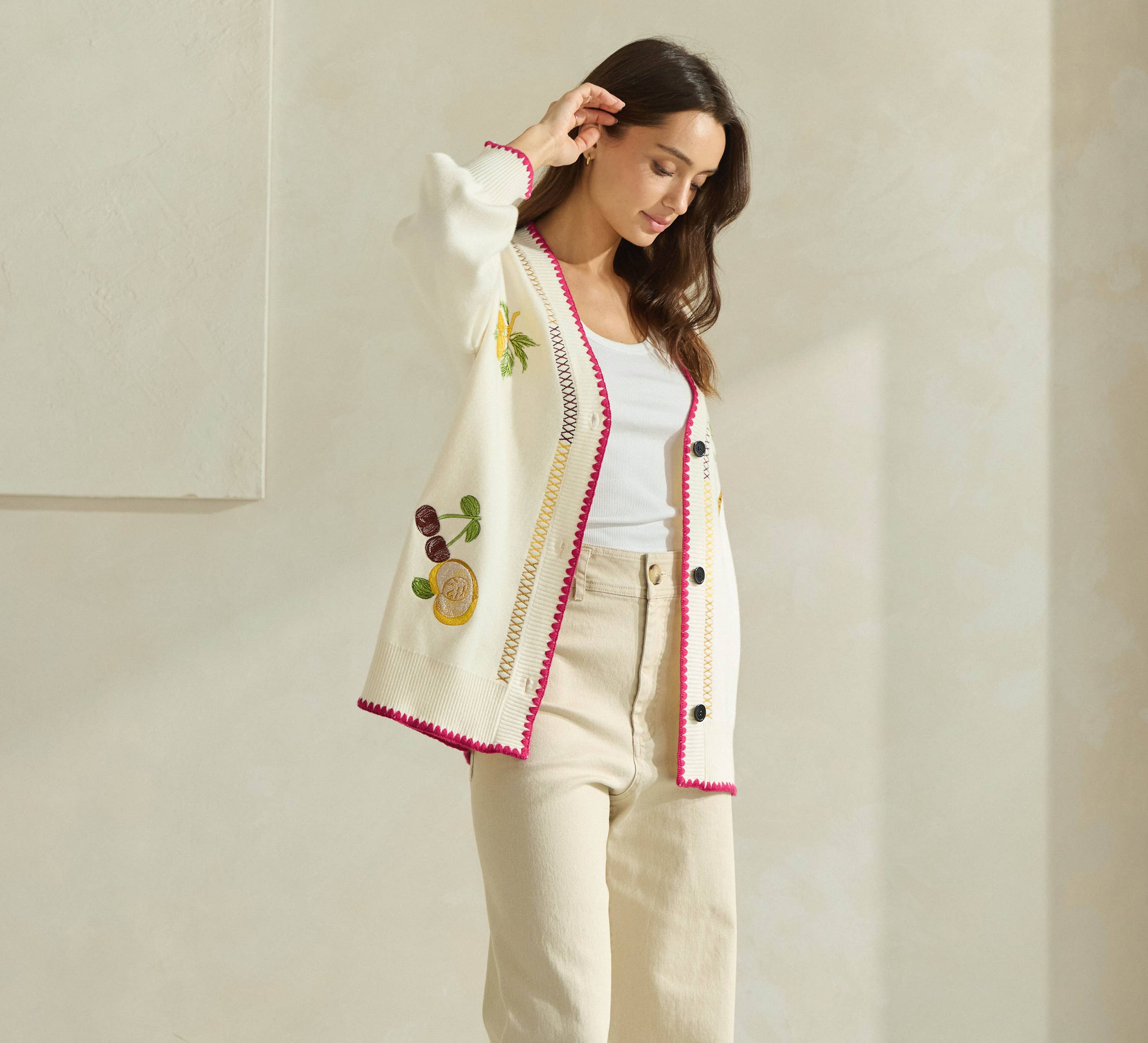 Embroidered V-neck Cardigan