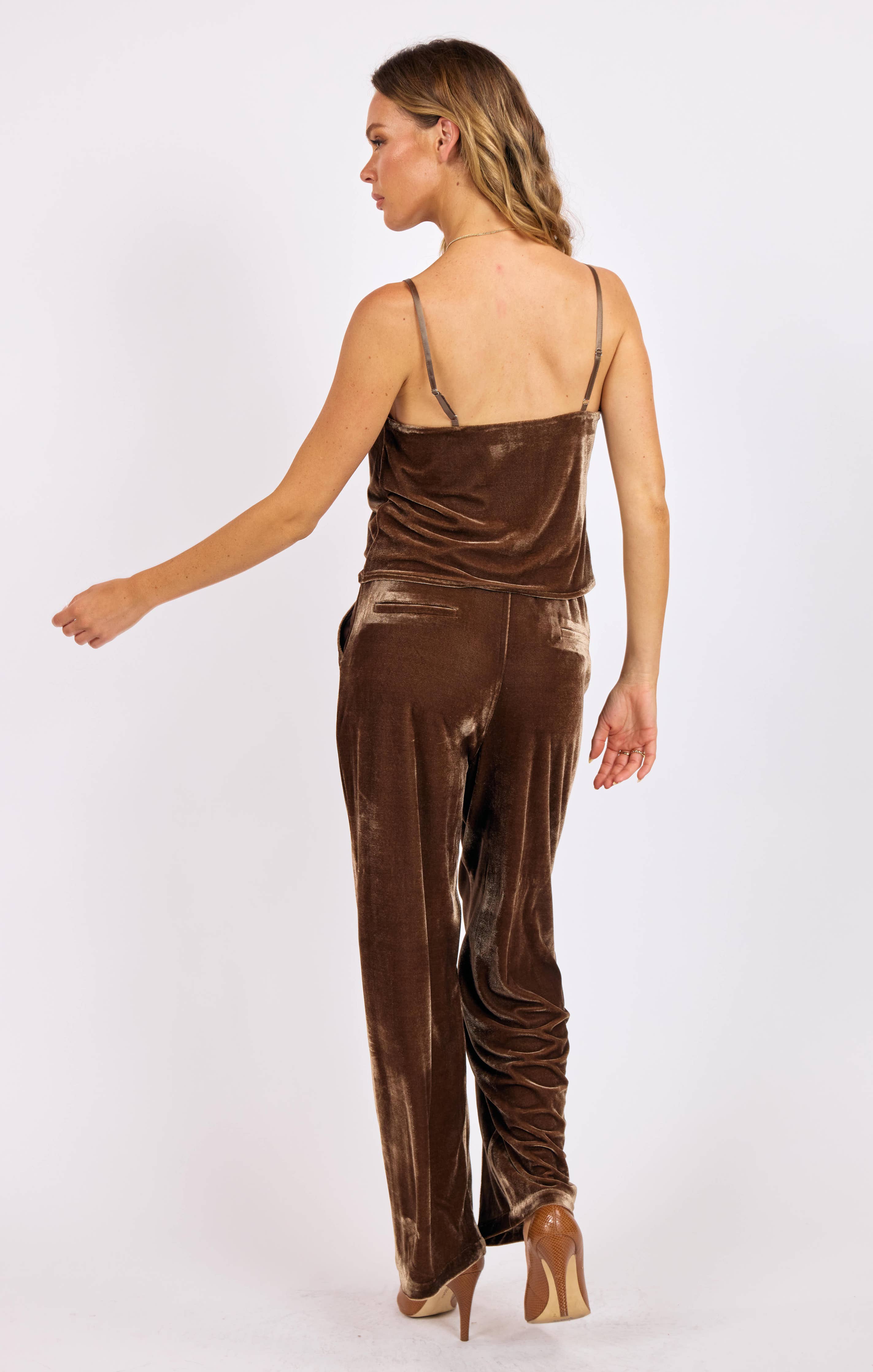 Twilight Spell Stretch Velvet Pin Tuck Trousers : MOCHA