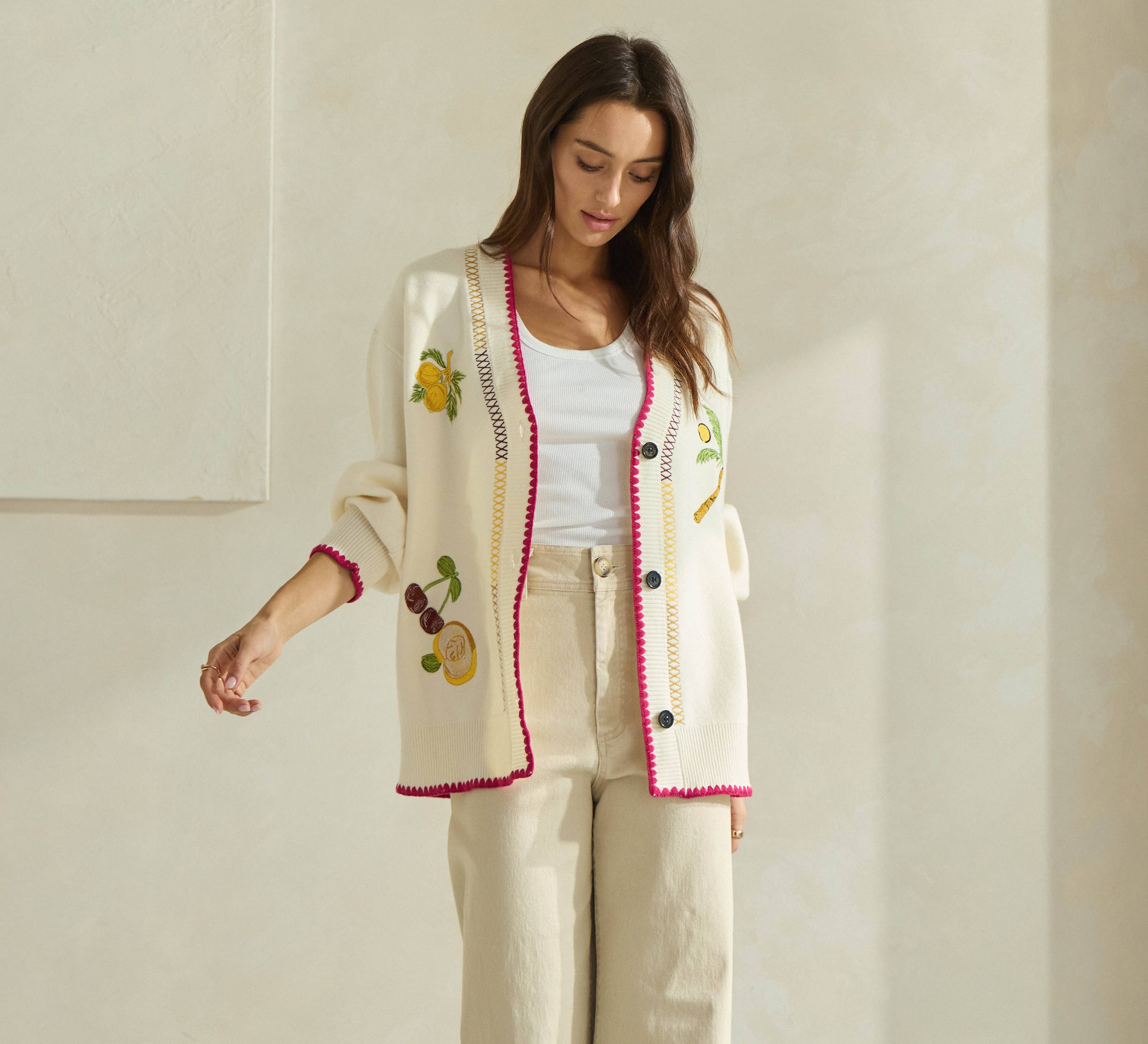 Embroidered V-neck Cardigan