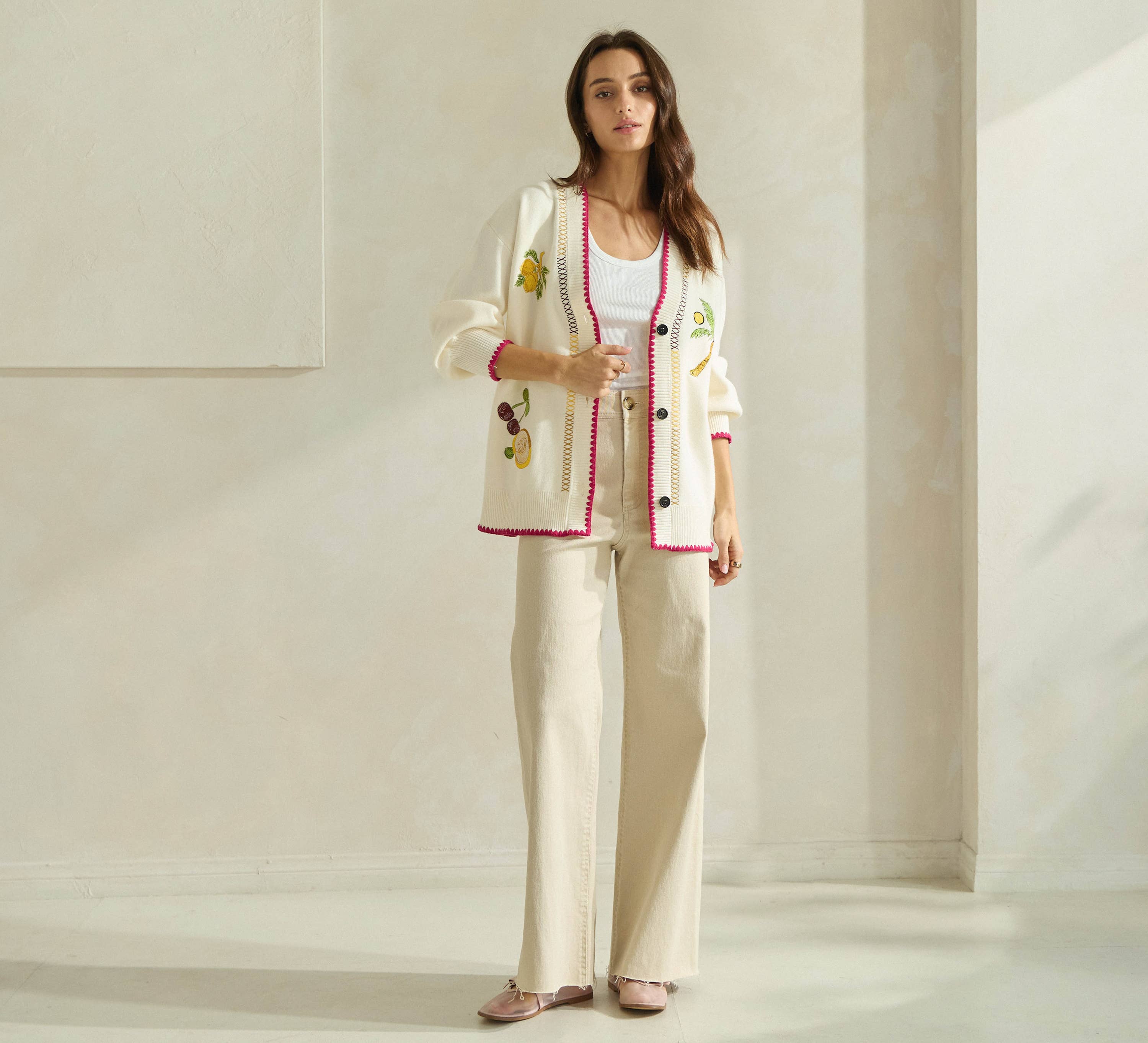 Embroidered V-neck Cardigan