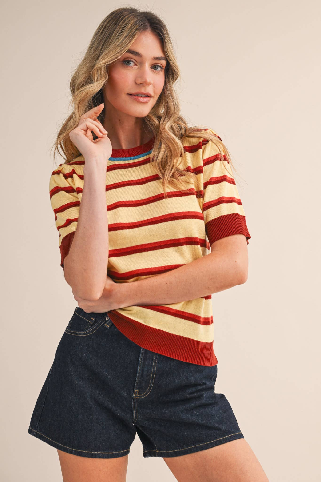 STRIPED SHORT SLEEVE SWEATER
