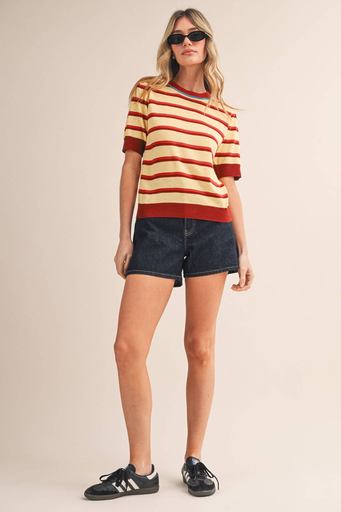 STRIPED SHORT SLEEVE SWEATER