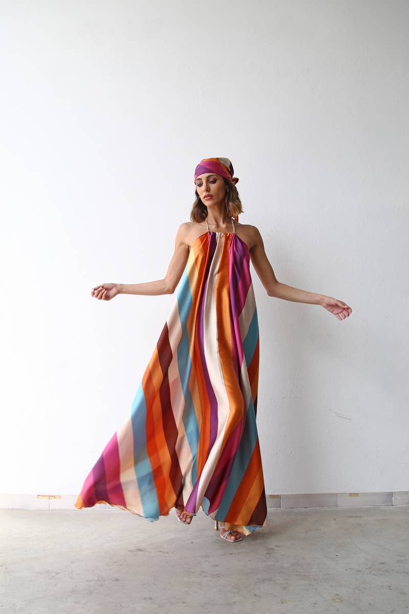 LONG DRESS WITH MULTICOLOR STRIPED CHAIN