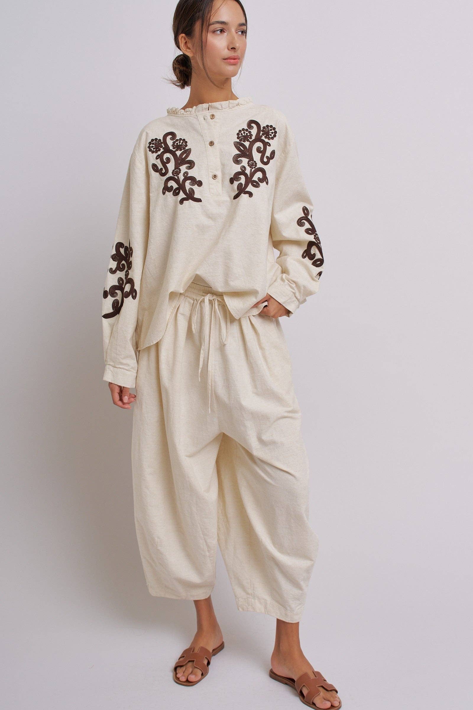 Linen Blouse With Ruffle Collar