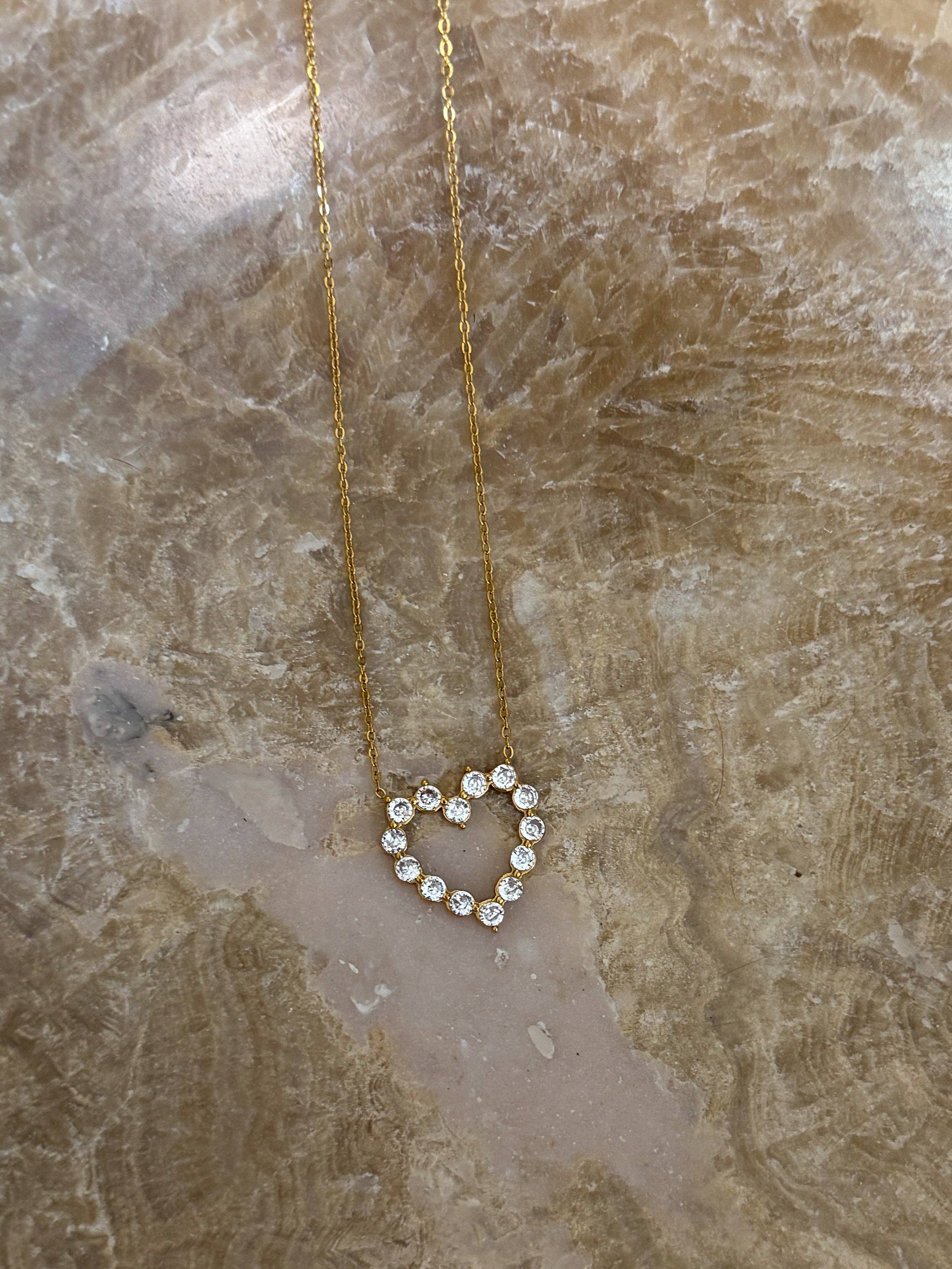 SMALL DIAMOND HEART NECKLACE
