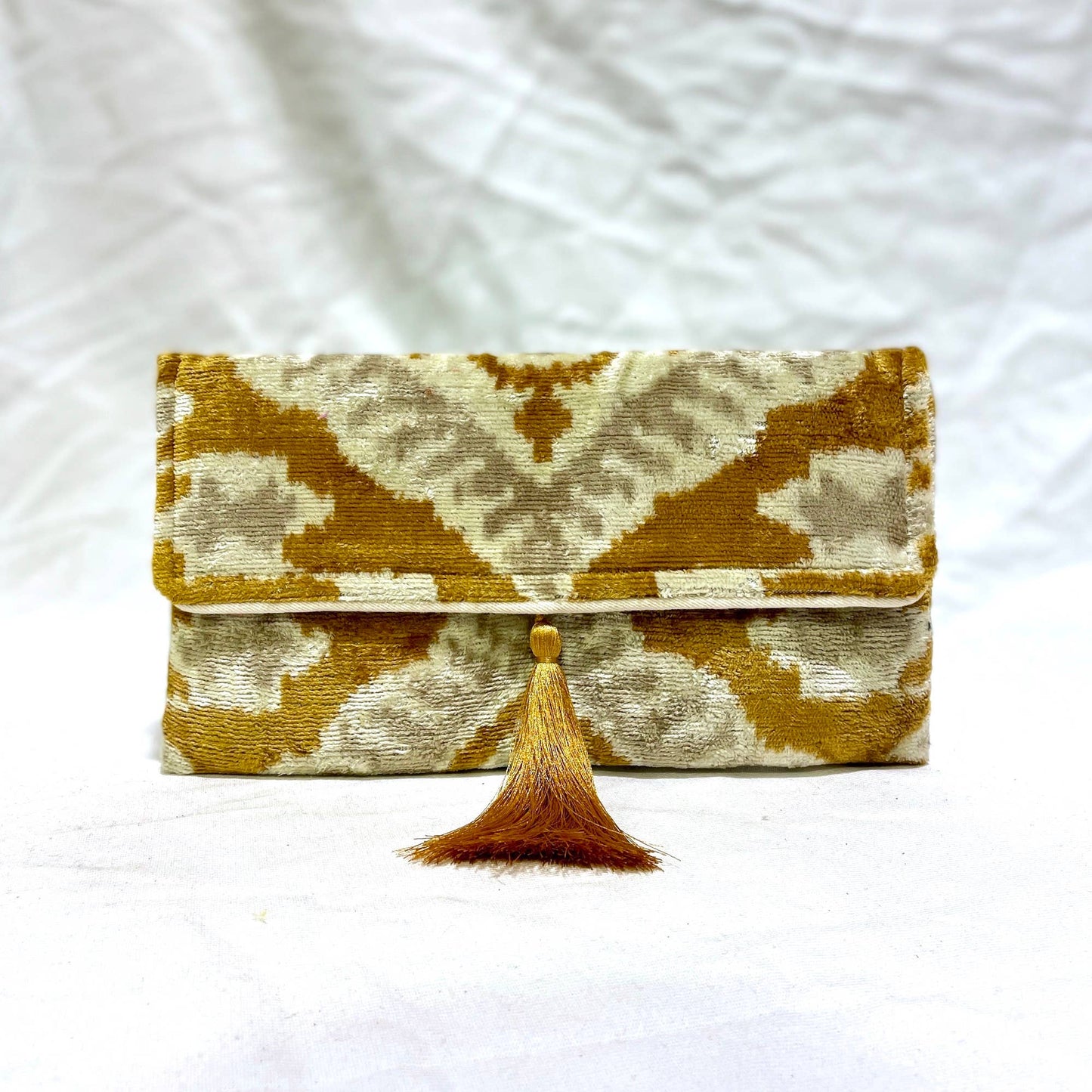 Tie Clutch Bag Valencia