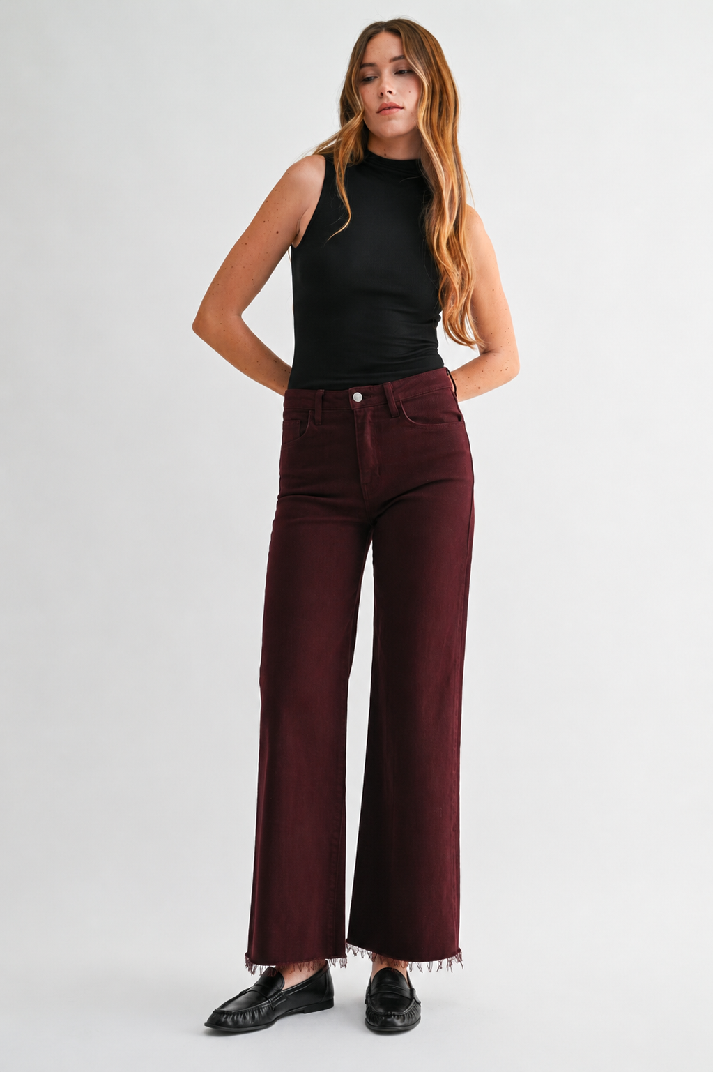 BLACK CHERRY PAOLA A LINE WIDE SCISSOR CUT