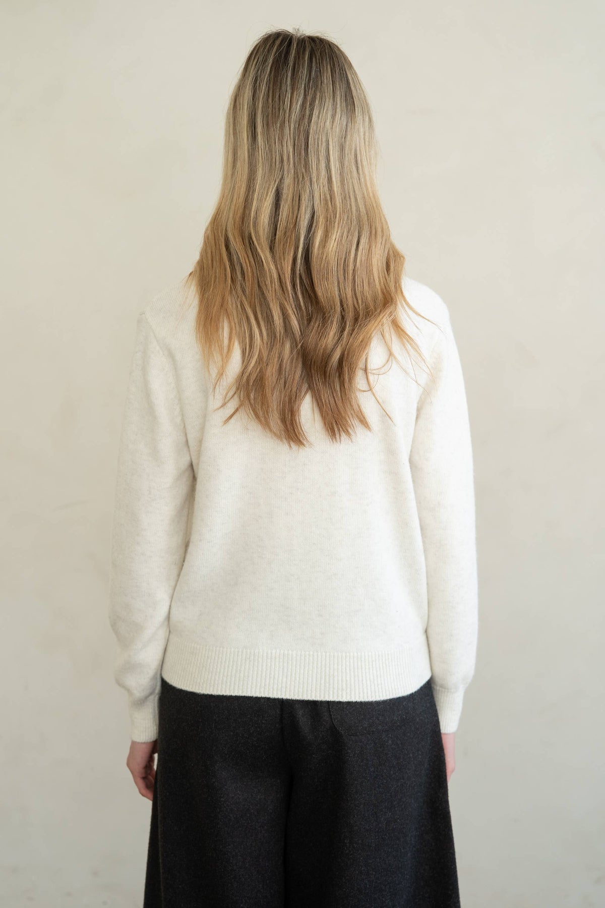 CONTRAST PLACKET COLLAR CARDIGAN