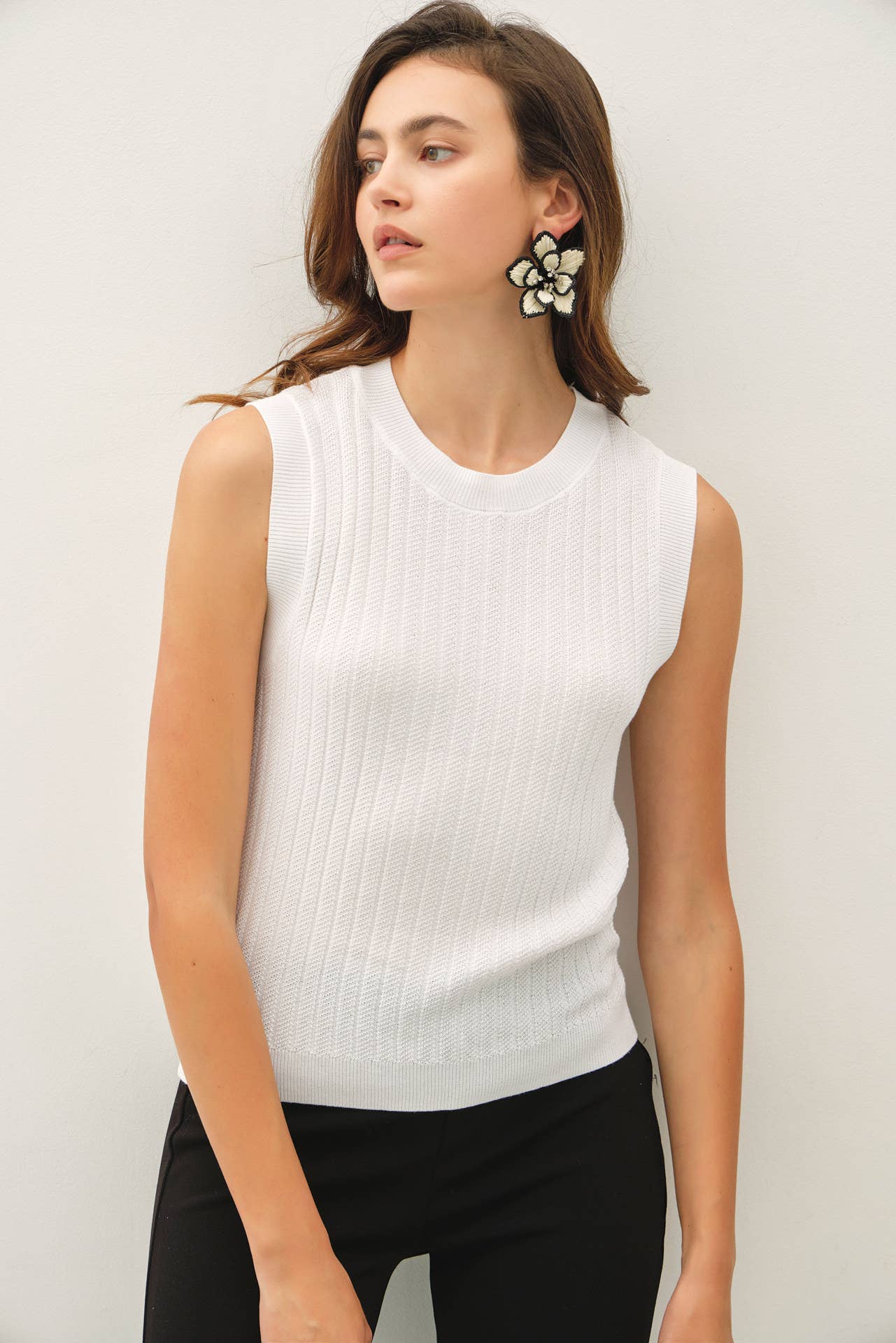 TEXTURE RIBBED CLASSIC CUT SWEATER TANK