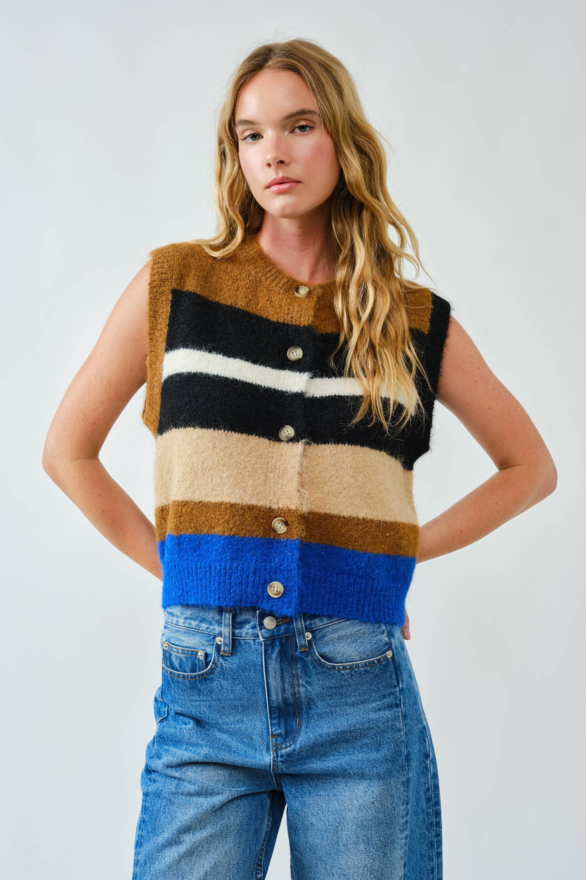 STRIPED SWEATER VEST