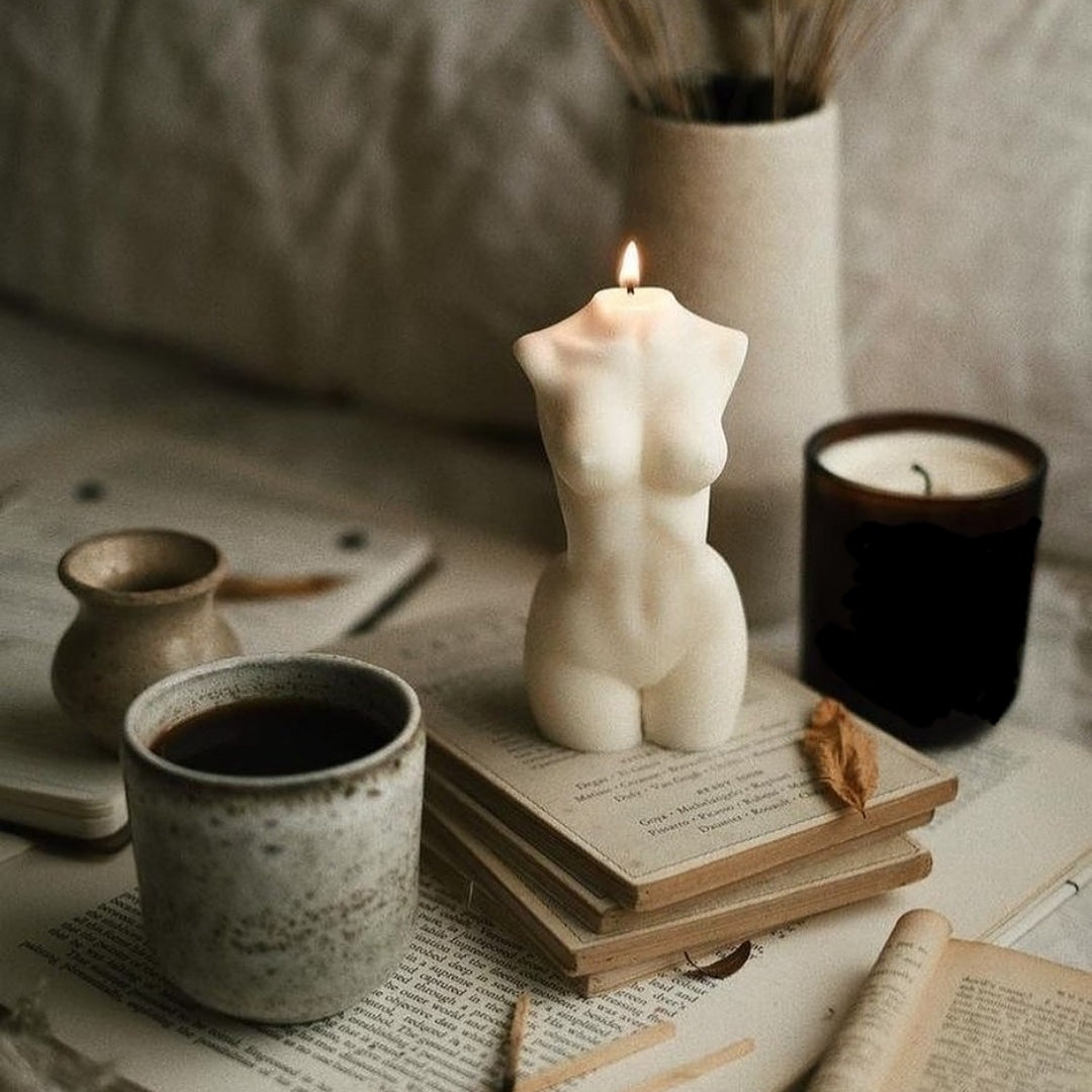 Mini Female Silhouette
