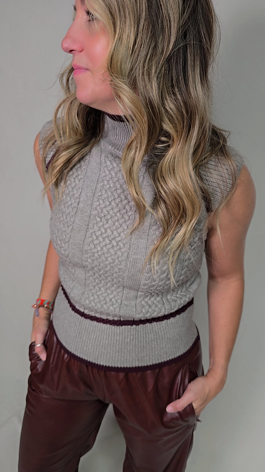 JOE TURTLENECK VEST