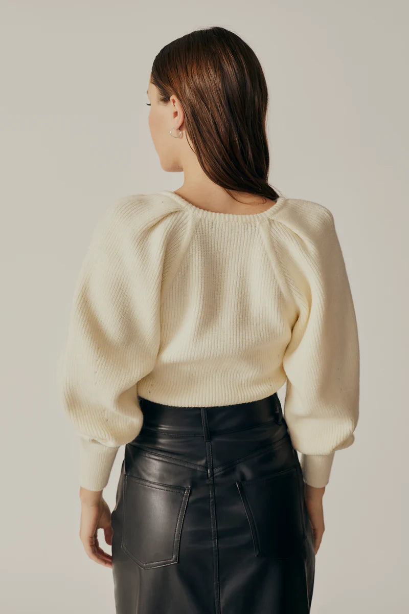 STOKESIA V NECK SWEATER